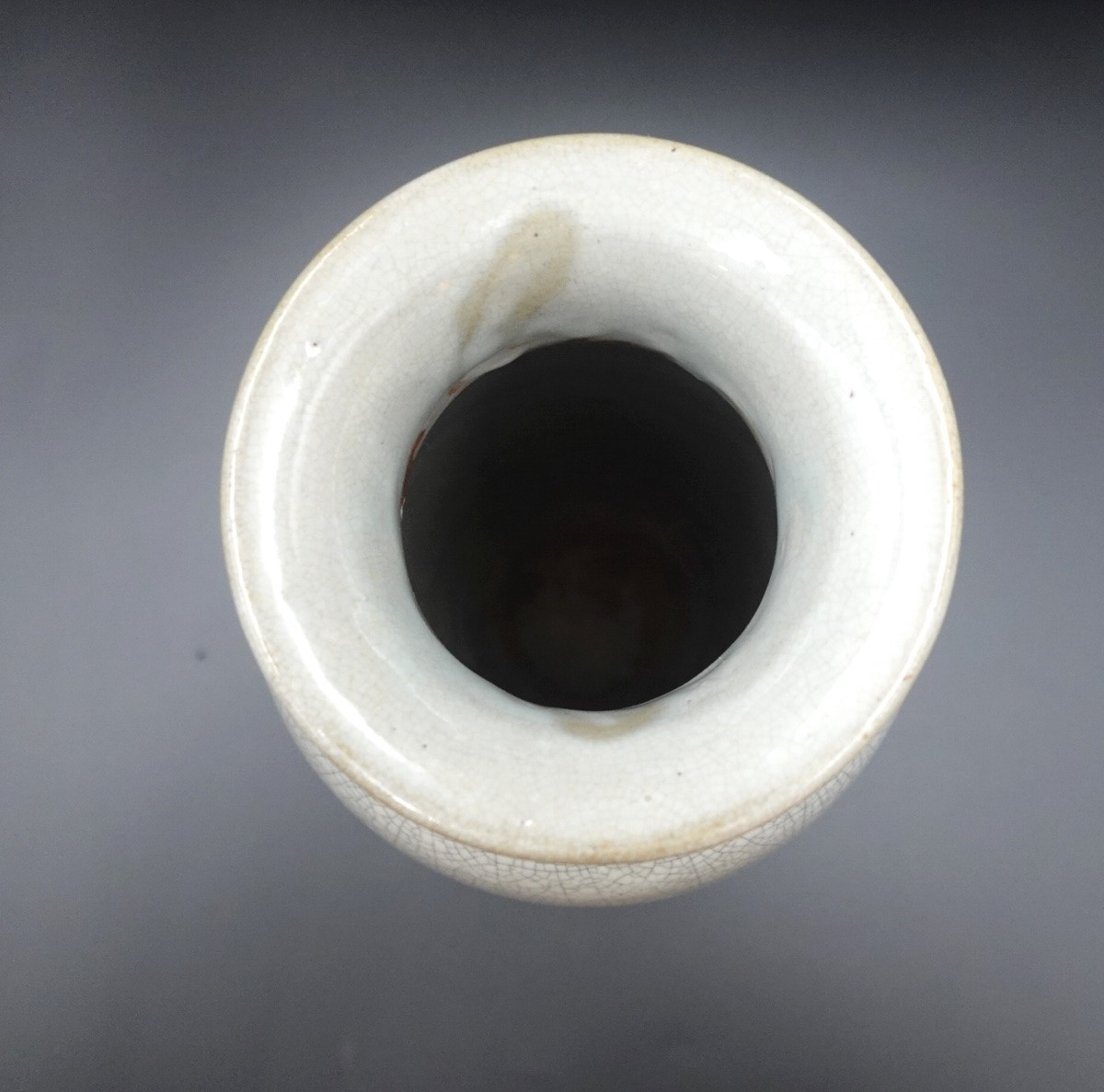 China, 19th Century - Baluster Stoneware Vase With Grey-green Crackled Glaze-photo-1