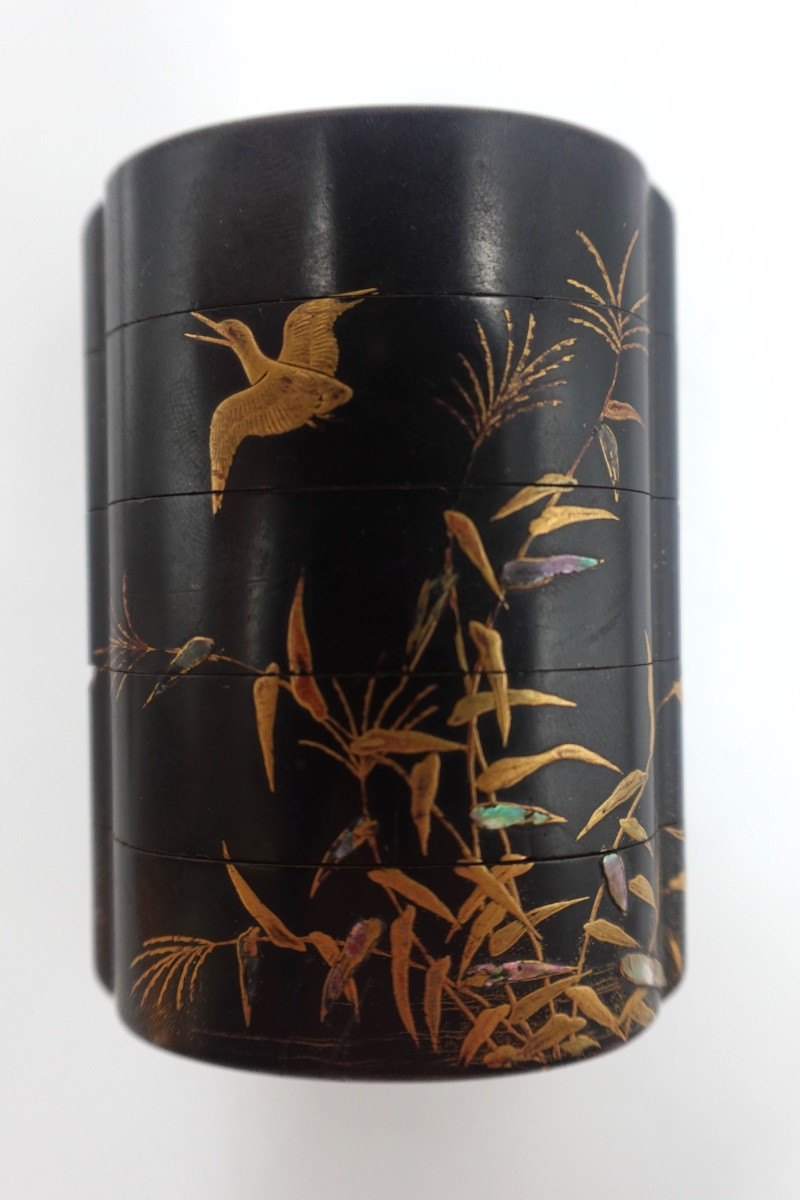 Inrō japonais à cinq cases, oiseaux et voyageur, signé 幸々齋-photo-3