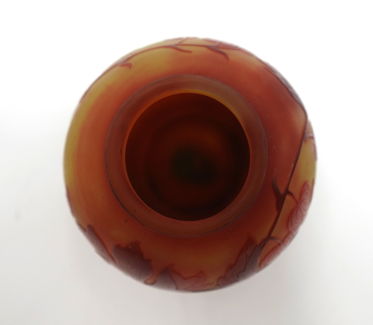 Établissements Gallé - Petit vase boule aux « cœurs-de-Marie » - signé-photo-4