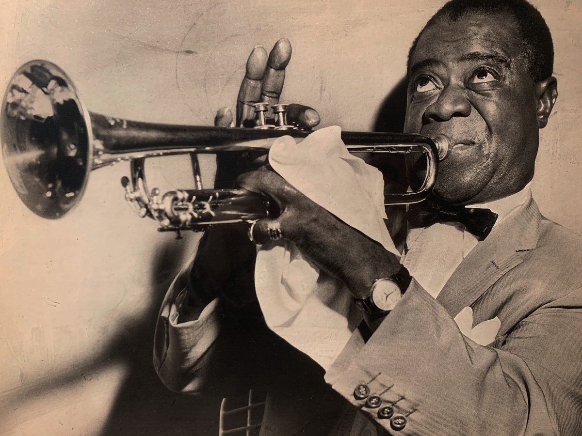 Photo Jazz Noir Et Blanc Proantic: Louis Armstrong – Photographie noir et blanc du musicien d
