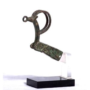 Luristan, Iron Age (c.1300 - 600 Bc) - Sharpener Handle Decorated With An Ibex Protome