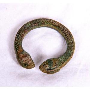 Africa, Early 20th Century - Bracelet With Zoomorphic Decor