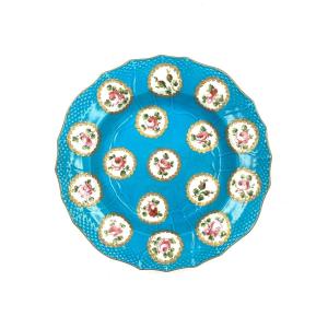 Assiette En Porcelaine De Vincennes à Décor De Fleurs  - 1755