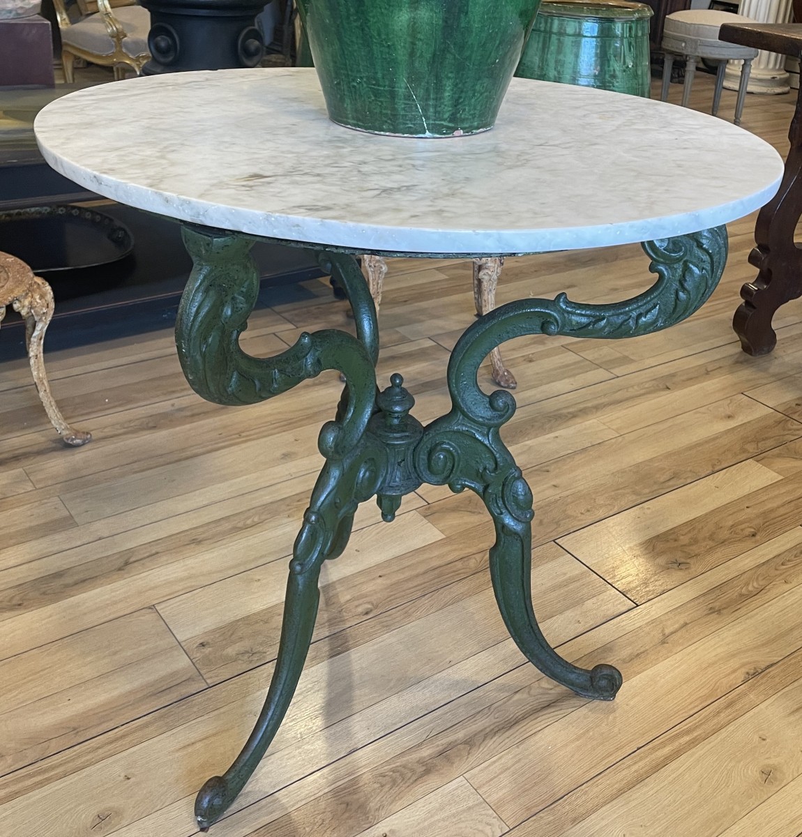 Garden Pedestal Table From The 1900s With Its Marble Top-photo-1