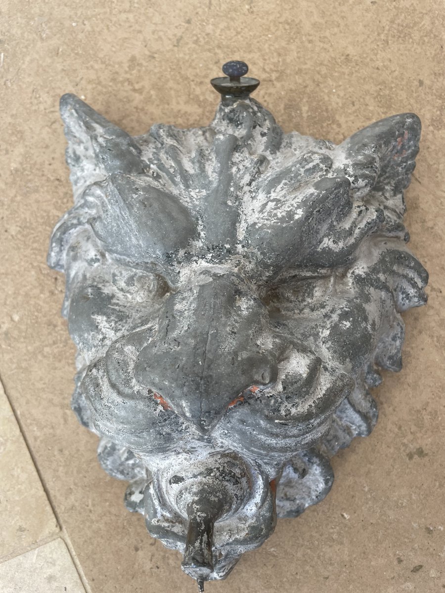 Tête de Lion en zinc  époque 1900