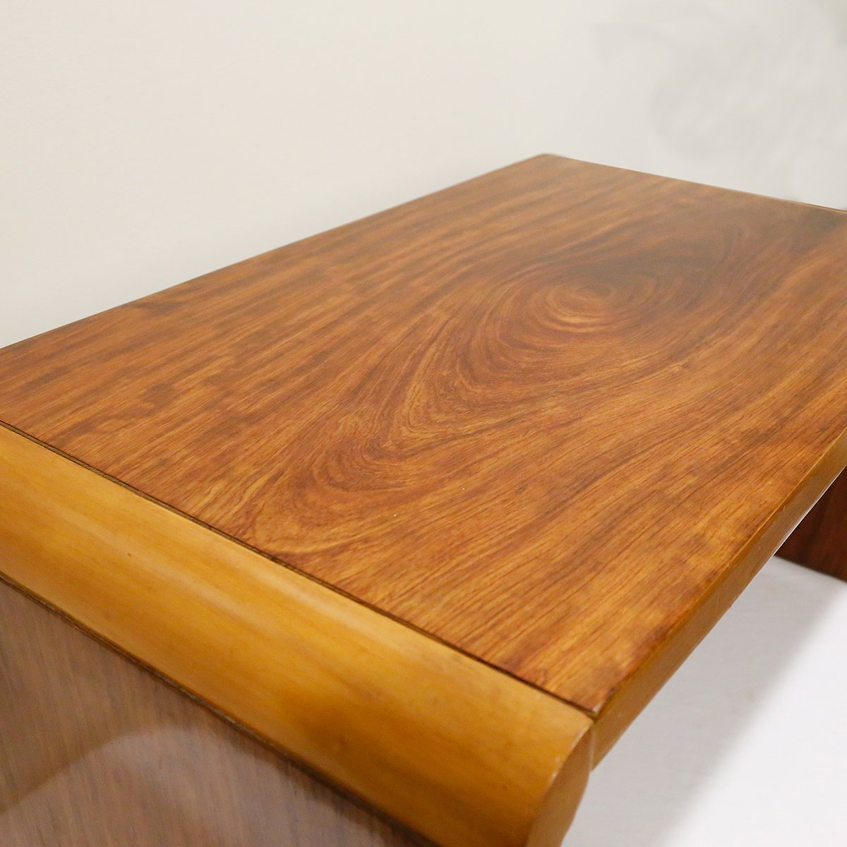 A 40s Coffee Table-photo-4