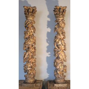 Paire de  Colonnes en bois peint et doré Italie époque XVII ème siècle