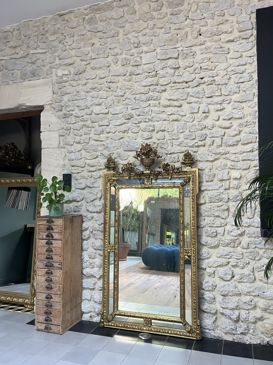 Miroir ancien 151cm à parecloses époque fin 19ème, glaces piquées, parqueté au dos.-photo-2