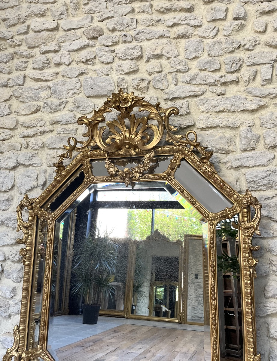 Miroir à pareclose 142,5cm à fronton doré à la feuille d’or glace biseautée, trumeau cheminée-photo-1