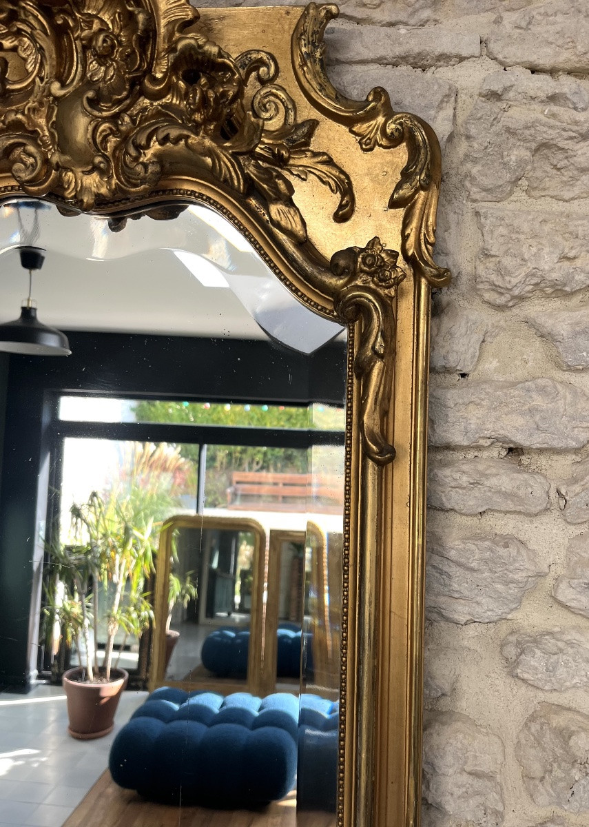 Miroir d’entre-deux 238,5cm/51cm à frontons doré à la feuille d’or glace biseautee, boiserie -photo-1
