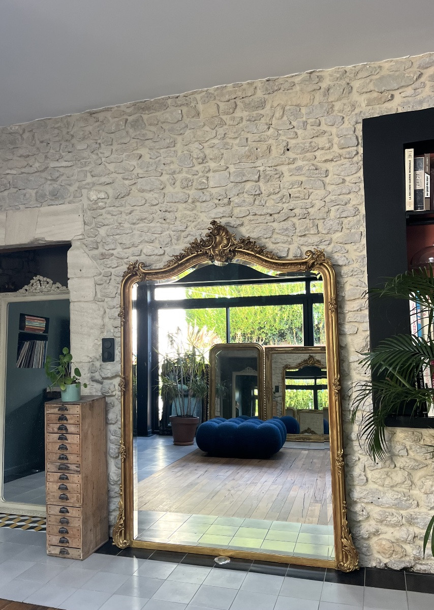 Miroir ancien 199,5cm/147cm à frontons époque fin 19ème, glace biseautée, parquet au dos.-photo-4