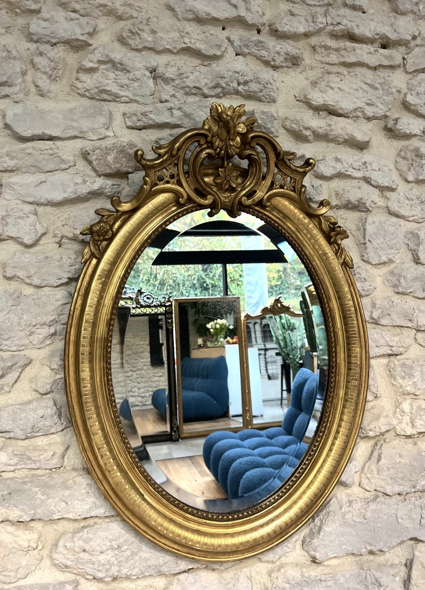 Antique Oval Mirror, 70/49.5cm, With A Pediment And Gilded Beading, Featuring Geometric Designs.