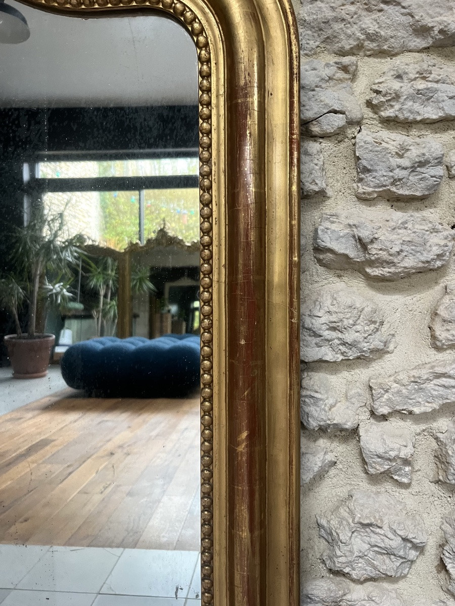 Miroir ancien Louis-Philippe perlé 108,5/78,5cm forme chapeau de gendarme doré à la feuille or-photo-1