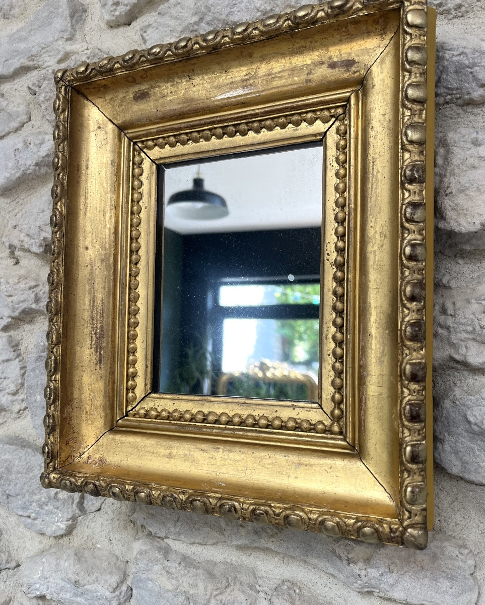Miroir ancien perlé 30/26cm doré à la feuille doré, glace au mercure, cadre antiquité-photo-8