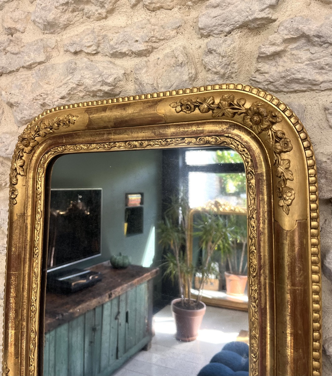 Paire de miroirs anciens Louis-Philippe 52,5/44cm doré à la feuille d’or moulures florales  -photo-4