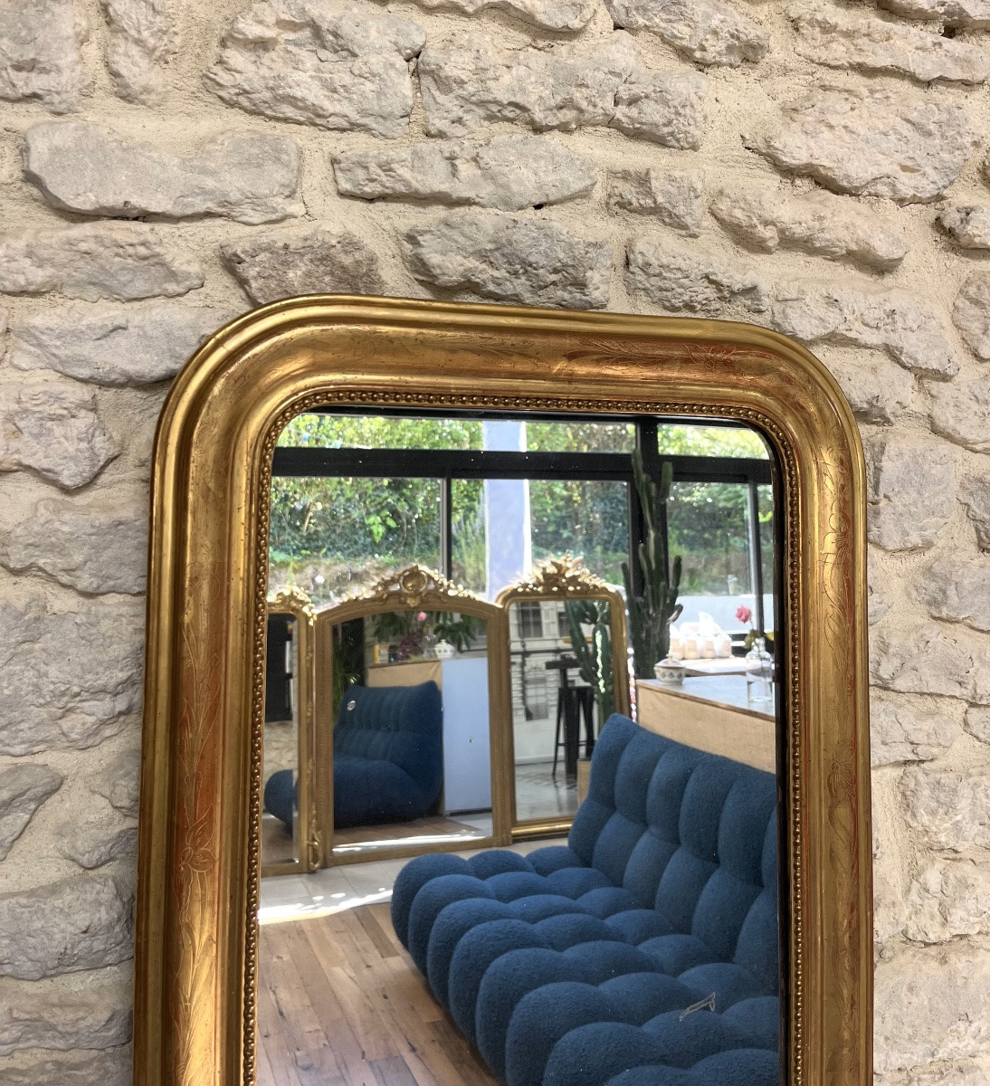 Miroir ancien Louis-Philippe 67,5cm/49,5cm perlé doré à la feuille d’or décor florale-photo-1