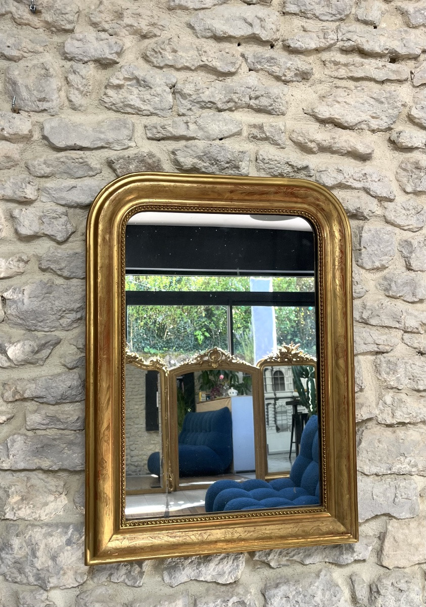 Miroir ancien Louis-Philippe 67,5cm/49,5cm perlé doré à la feuille d’or décor florale-photo-2