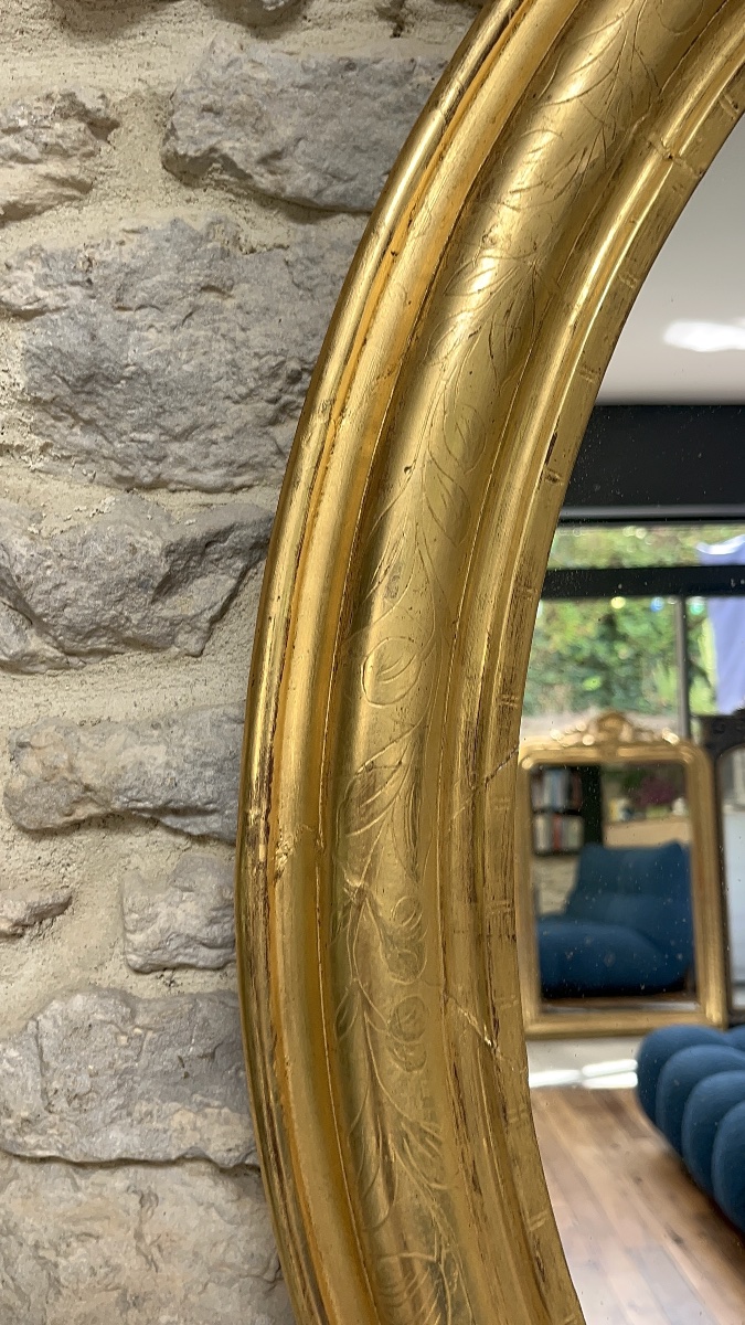 Oval Mirror, 83.5 X 65 Cm, Gilded With Gold Leaf And Featuring A Floral Design; Antique Mirror From The Late 19th To Early 20th Century-photo-4