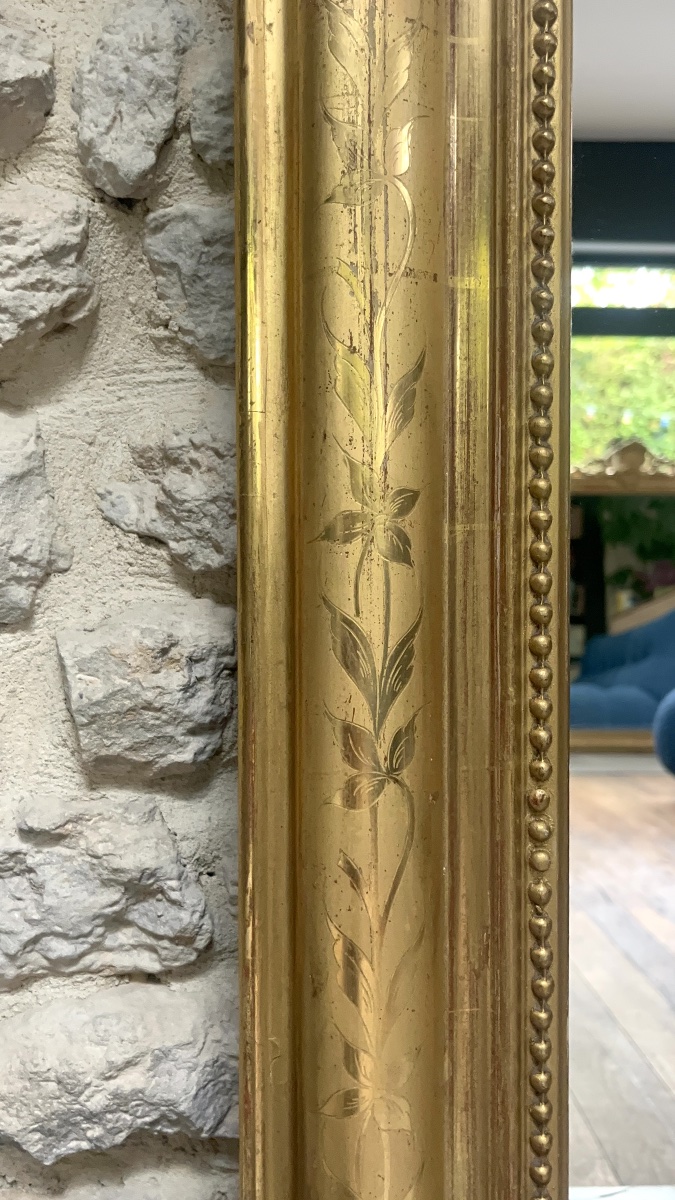 Louis-philippe Beaded Mirror, 147/105 Cm, Gilded With Gold Leaf And Featuring A Floral Design, Fireplace Trumeau -photo-1