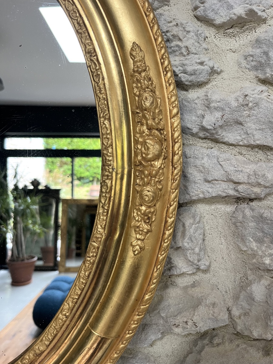 Miroir ovale moulure florale 59/50,5cm doré à la feuille d’or époque fin 19ème, glace  -photo-2