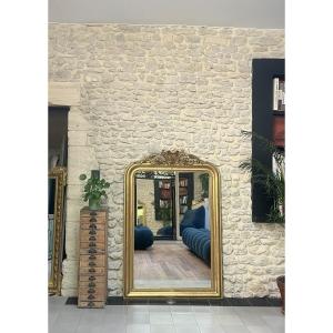 Miroir ancien Louis Philippe à fronton, perlé époque fin 19ème, présence de feuille d’oreille.