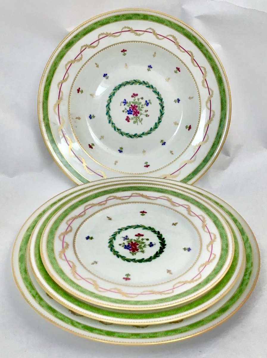 Haviland  Vieux Paris Dinner Service , 68 Pièces, 12 Place Settings -photo-1