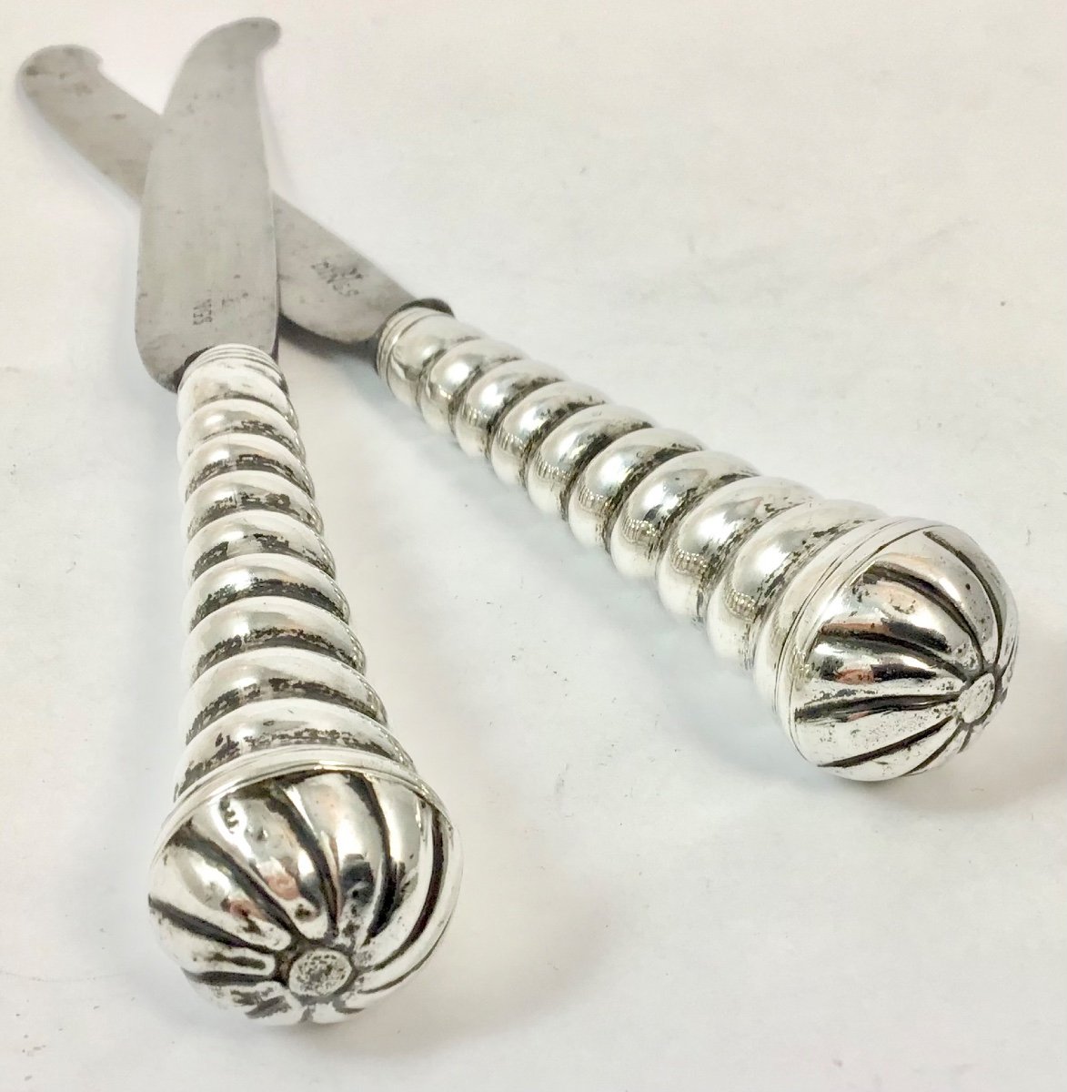 Germany Circa 1730-50, Pair Of Table Knives, Solid Silver And Steel 