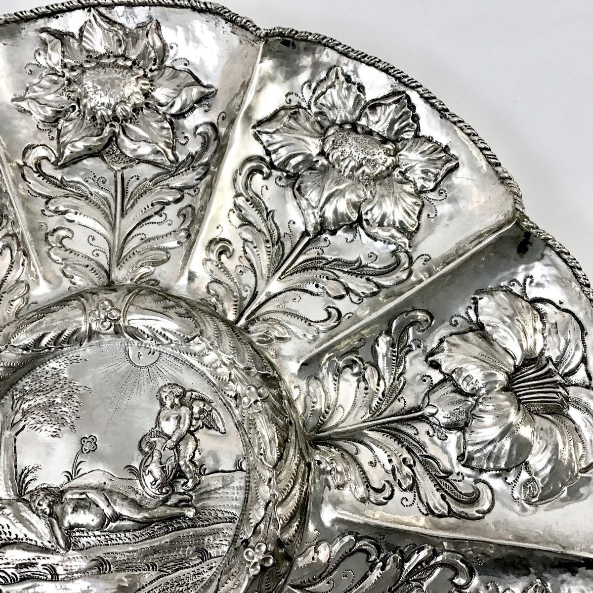 Portugal 1680-1720, Plat à Offrandes , Argent Massif , Vaisselle D’apparat -photo-5