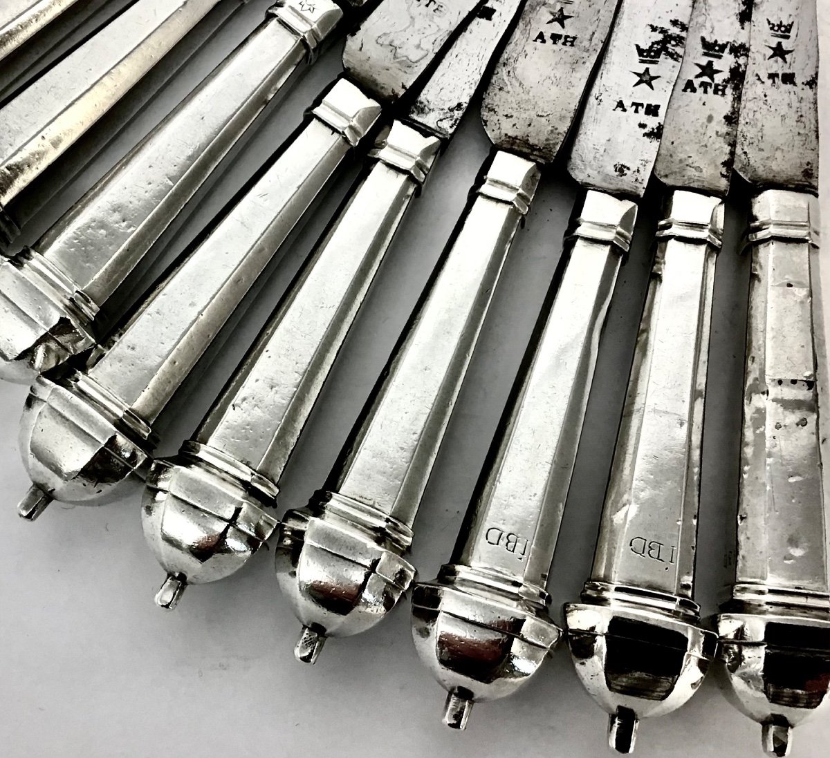 Ath 1700-1740, 12 Silver Knives With Their Original Blades -photo-1