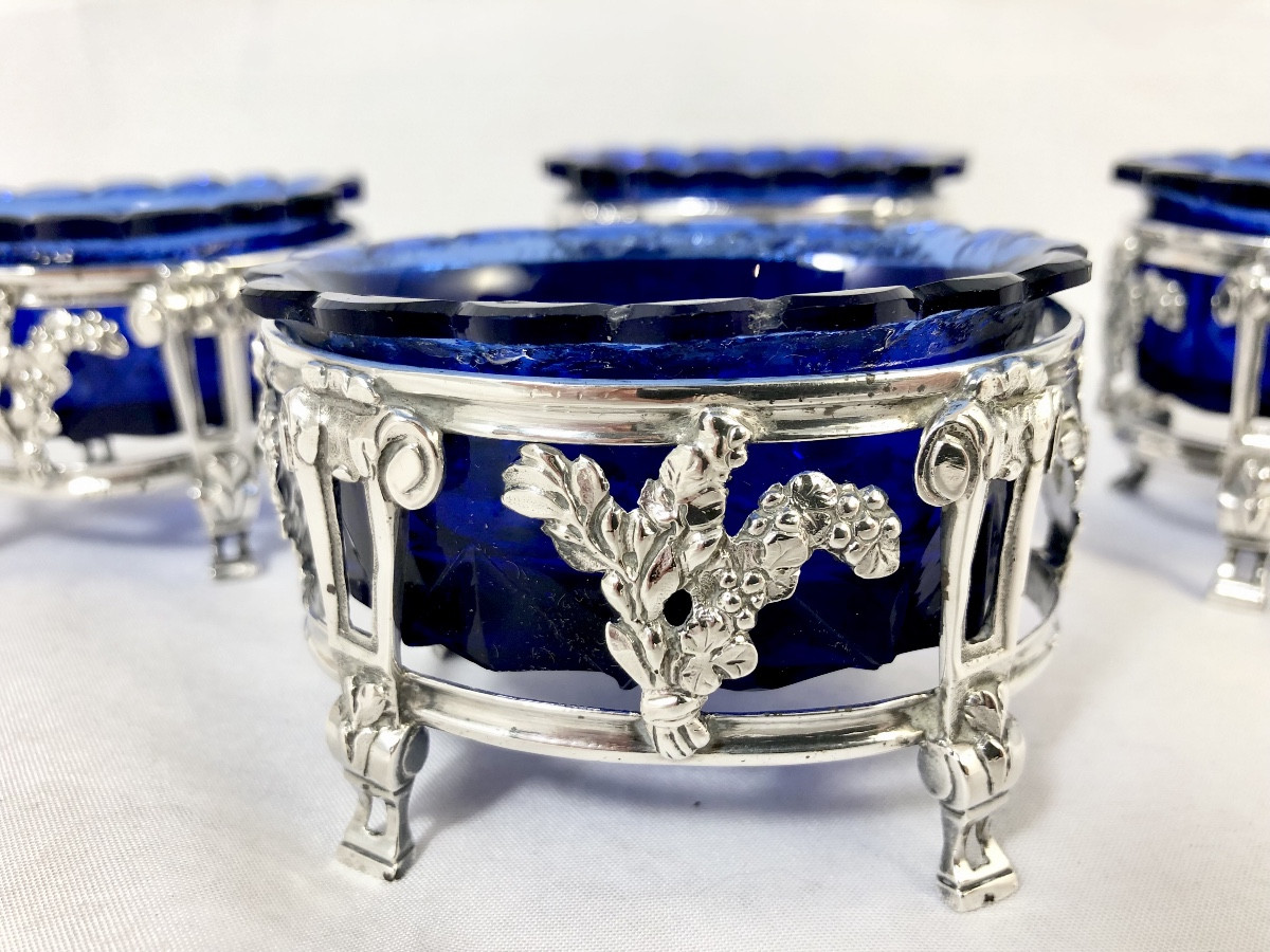 Bruxelles 1785, Quatre Salières Avec Intérieurs D’époque, Argent Massif, Maître Pot à Feu