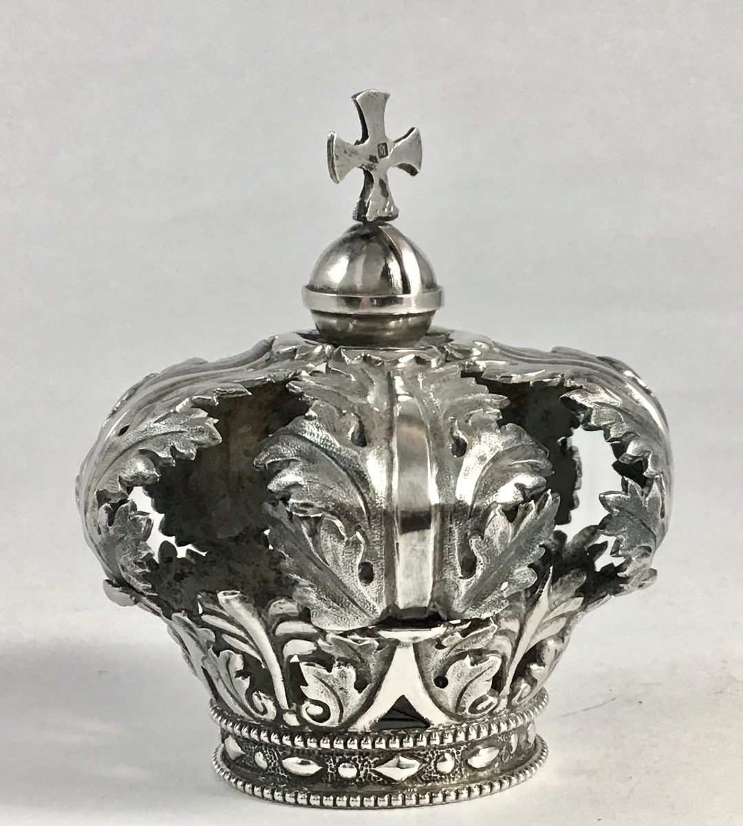 Gand 1845-1868, argent massif , couronne de statue, femme orfèvre Virginie De Vinck