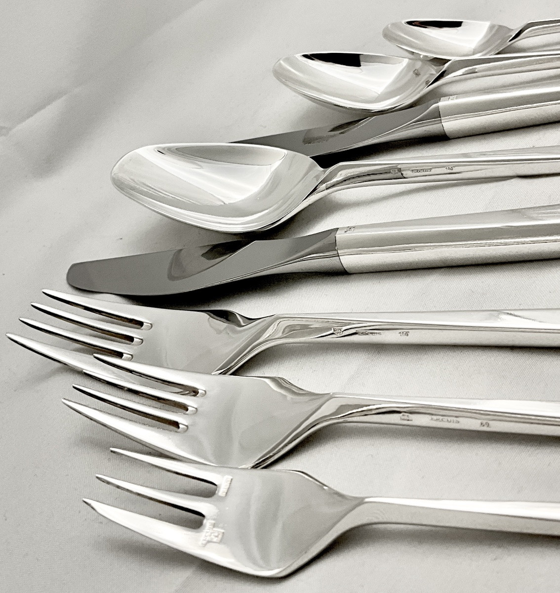 Ercuis Horizon , ménagère 48 pièces pour 6 personnes , 1972, métal argenté -photo-2