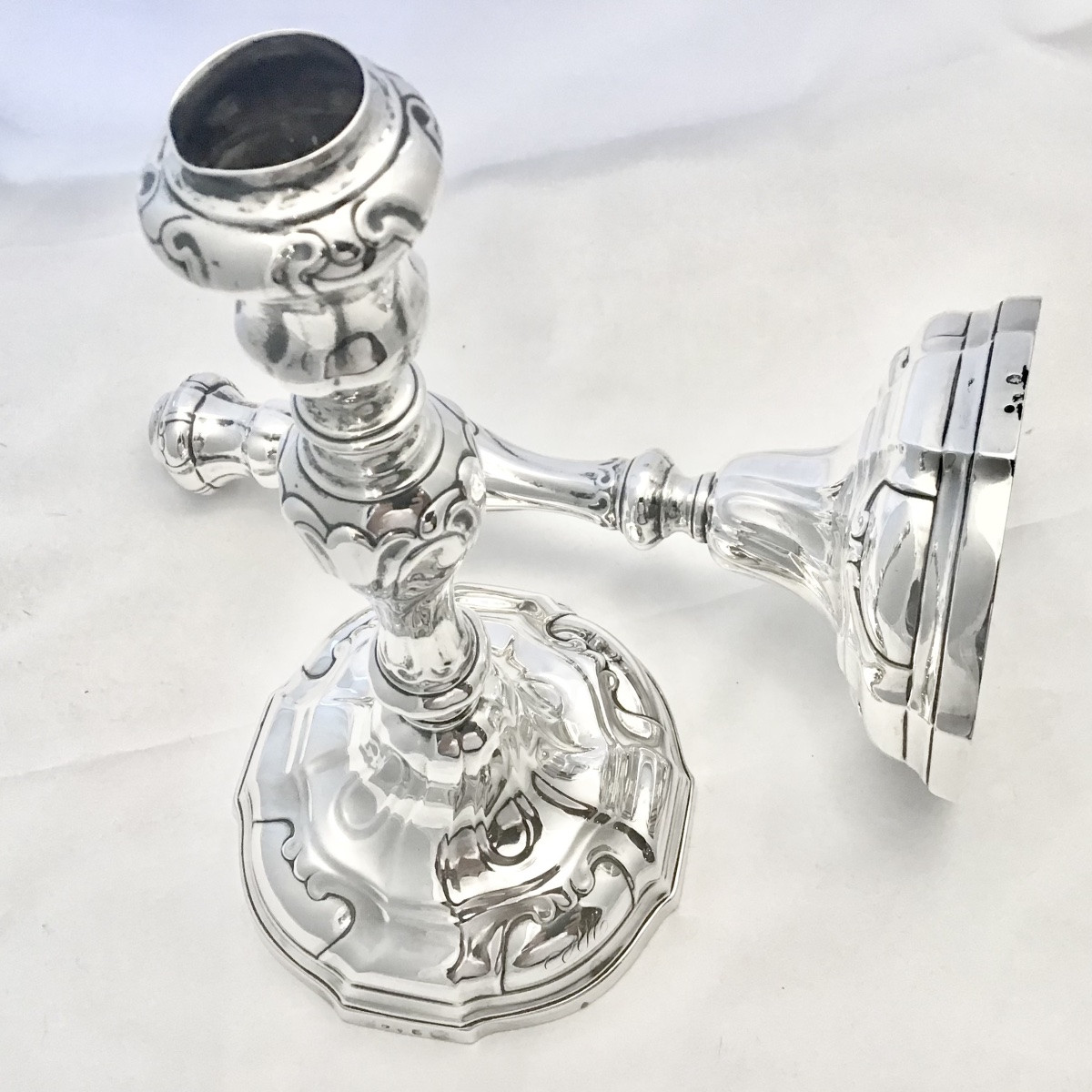 Antwerp 1772, Petrus Hoffinger, Pair Of Louis XV Style Candlesticks In Solid Silver -photo-3