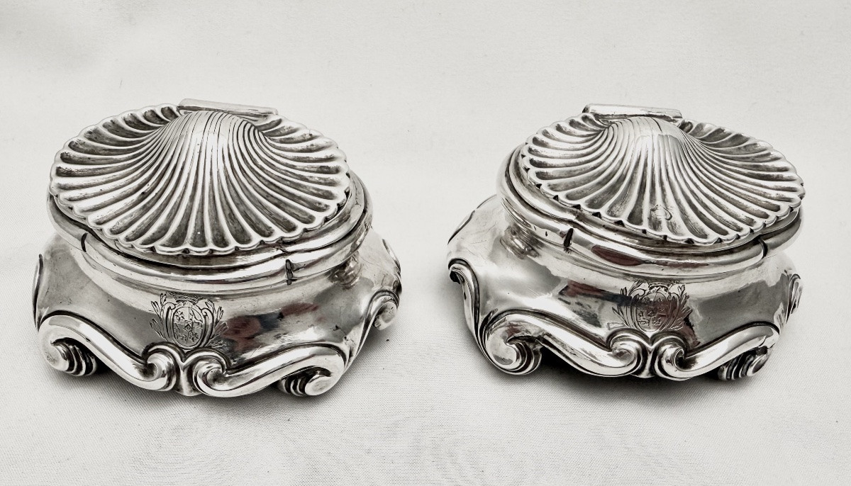 Paris 1746, Pair Of Louis XV Salt Cellars, Solid Silver, Jj. Duhamel, Baron Nau De Champlouis-photo-3