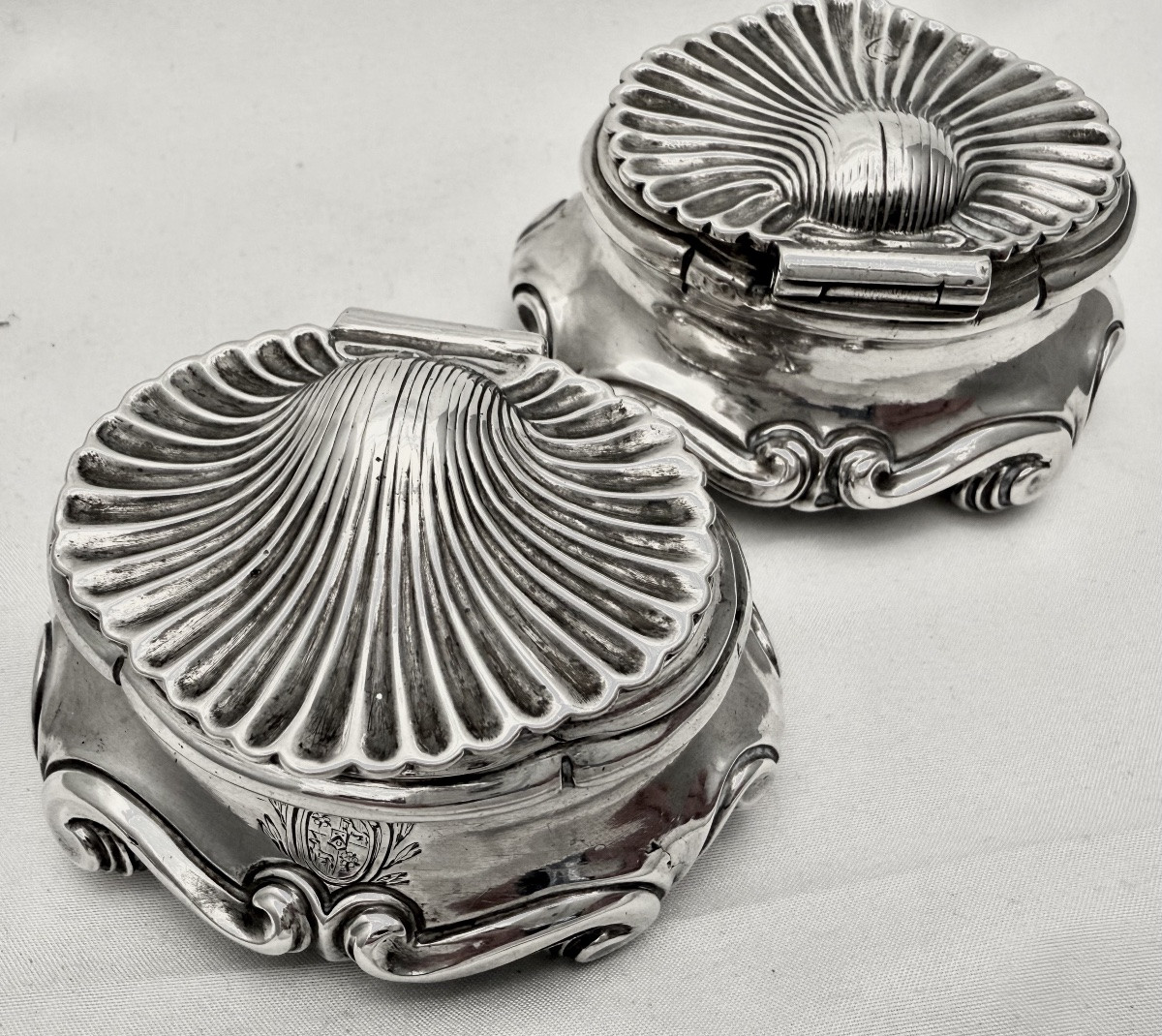 Paris 1746, Pair Of Louis XV Salt Cellars, Solid Silver, Jj. Duhamel, Baron Nau De Champlouis-photo-6