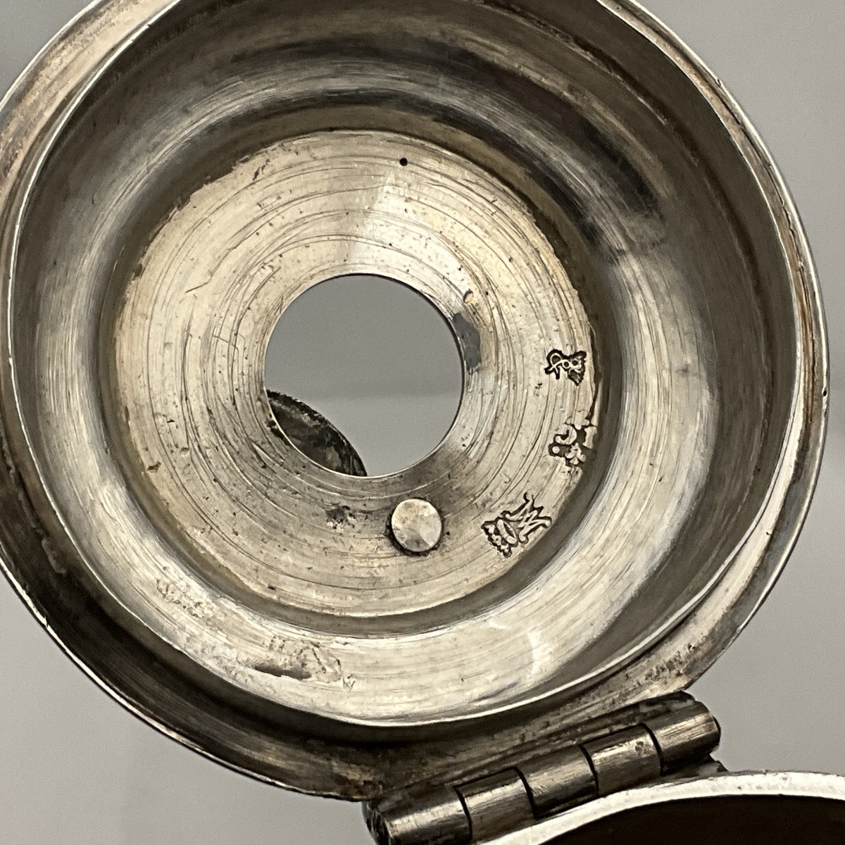 Amiens 1755 , chocolatière, argent massif , Jean Guidé (1717-1780), verseuse tripode cafetière -photo-2