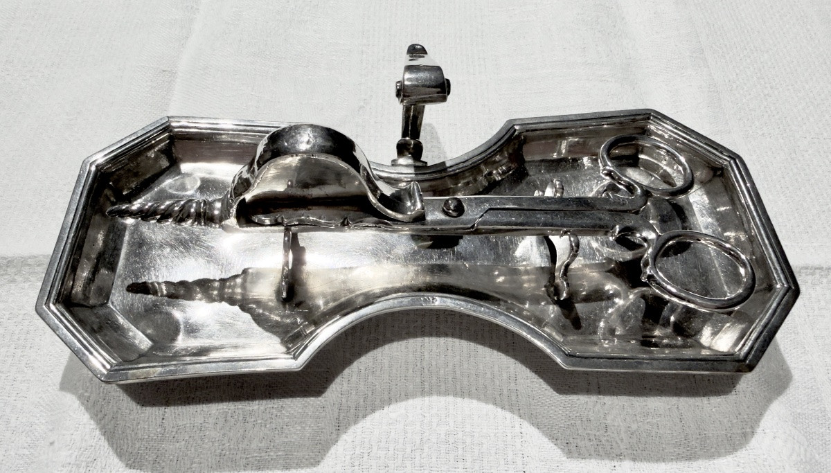 Toulouse 1714, Barthelemy Capdeville , Pair Of Snuffers With Their Original  Tray, Silver-photo-7