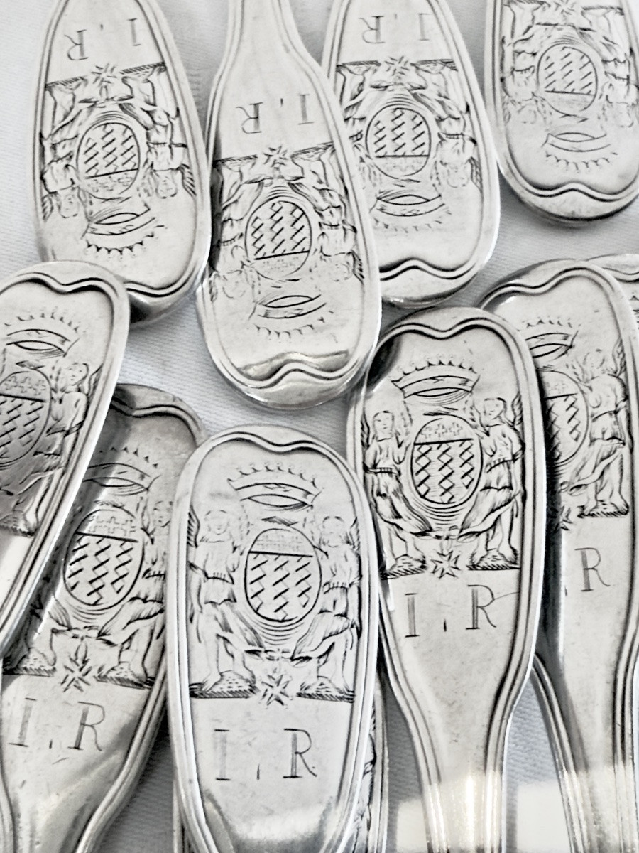 Valenciennes, Circa 1760, Solid Silver, Six Pieces Of Armorial Silverware-photo-6