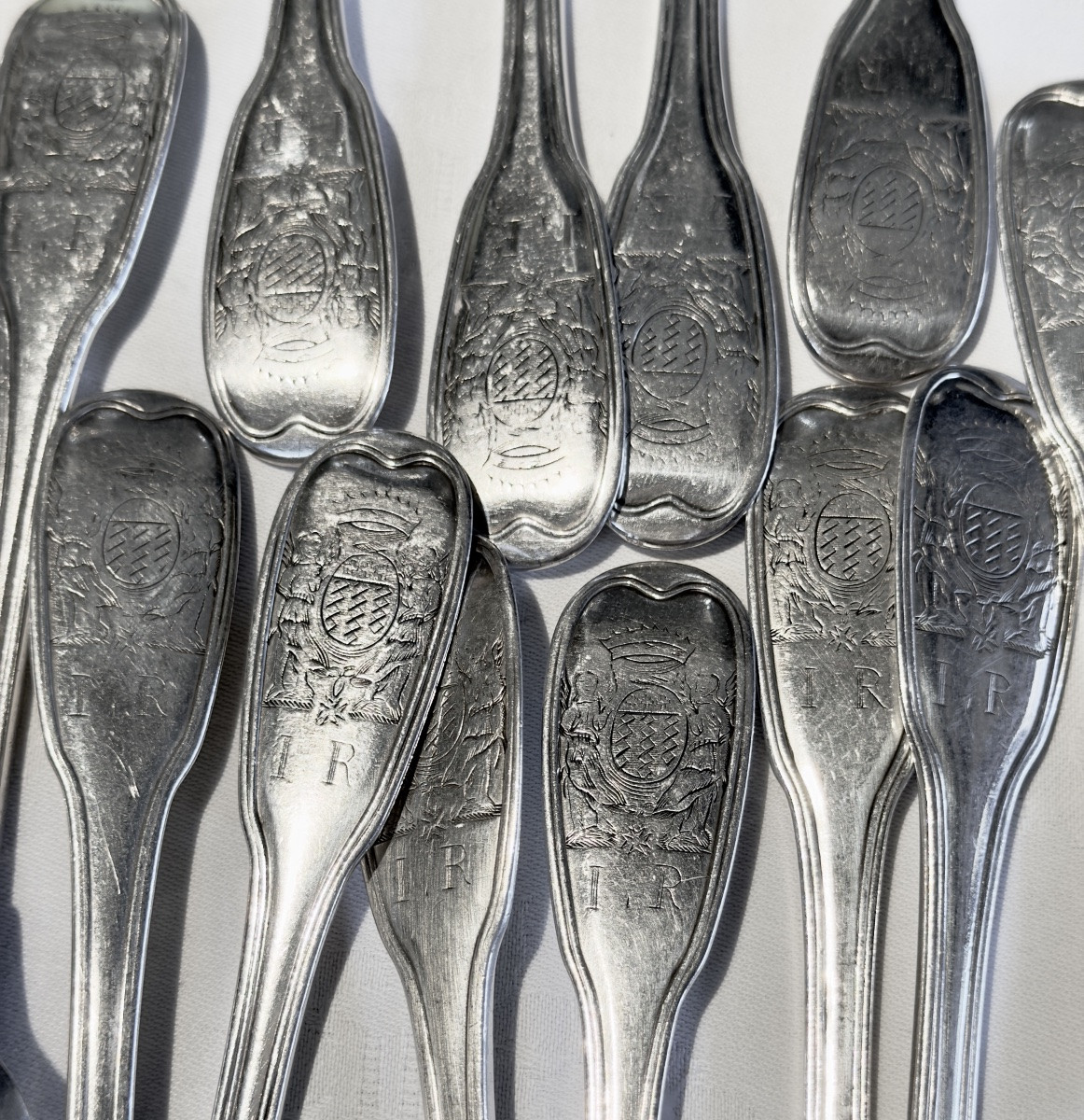 Valenciennes, Circa 1760, Solid Silver, Six Pieces Of Armorial Silverware-photo-8
