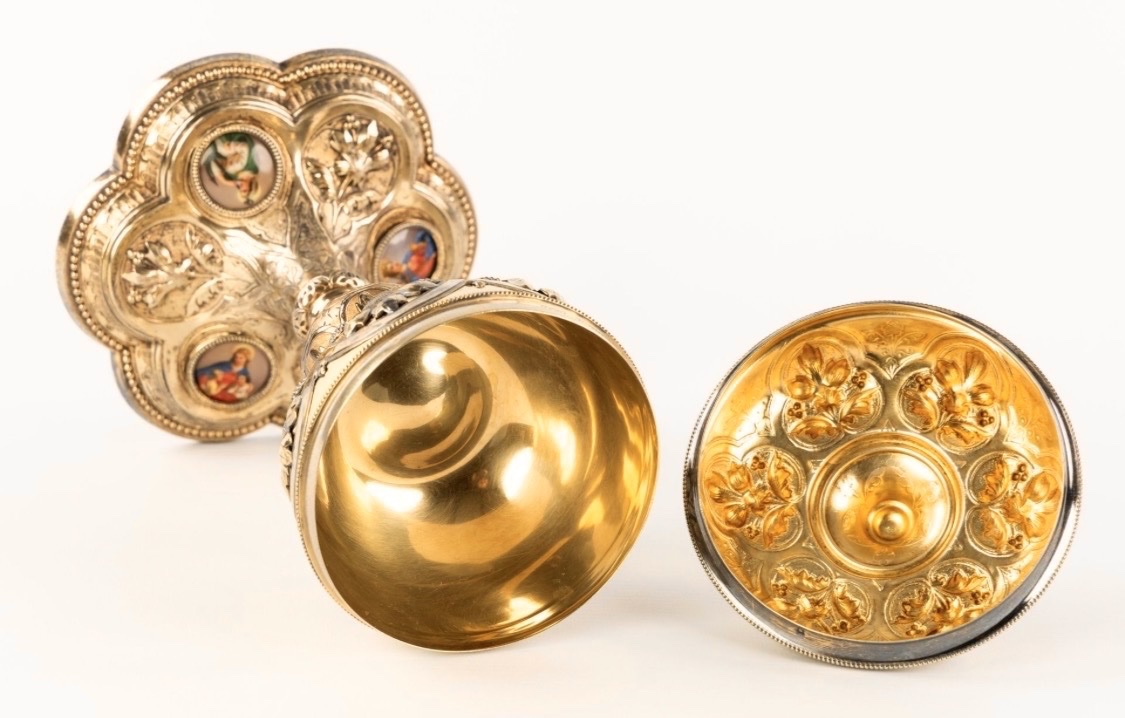 France vers 1850-70, vermeil et émaux , ciboire en argent massif-photo-1