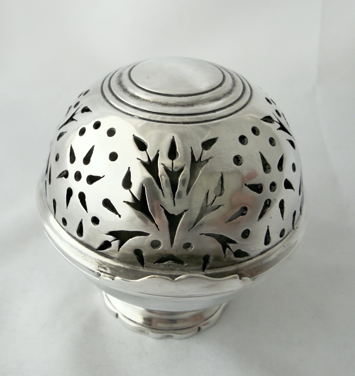 France, 1740–1770, Silver-plated Metal, Sponge Ball, Re-silvered In The 20th Century-photo-2