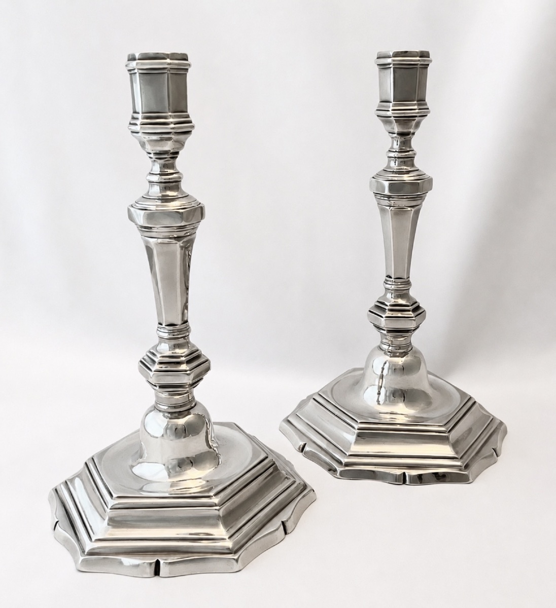 Rennes, 1740–1742, Michel-eloy Letailleur, Pair Of Louis XV Candlesticks In Solid Silver