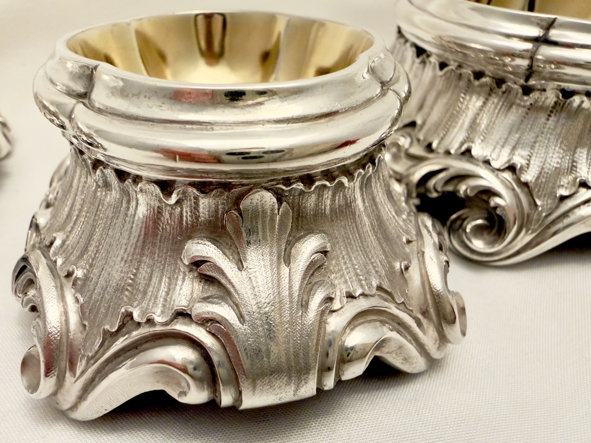 Odiot, Paris, 1856–1894, Sterling  Silver And Vermeil, Set Of Three Louis XV Trencher Salts-photo-2