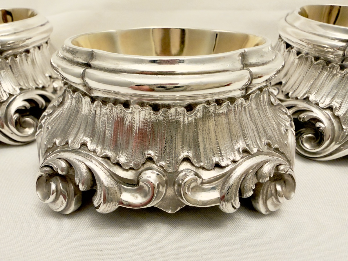 Odiot, Paris, 1856–1894, Sterling  Silver And Vermeil, Set Of Three Louis XV Trencher Salts-photo-3