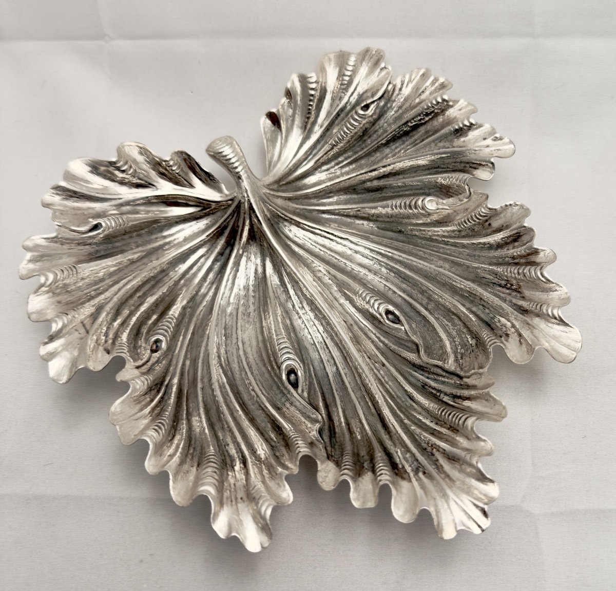 Buccellati, argent massif 925\\%, vide-poche en feuille de vigne , Milan 1970