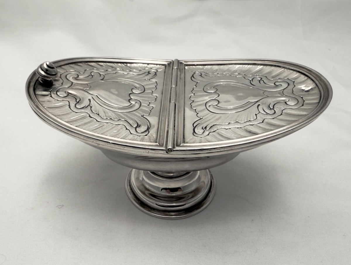 Marseille 1779, navette à encens ,Matthieu Brémond, argent massif, Louis XV