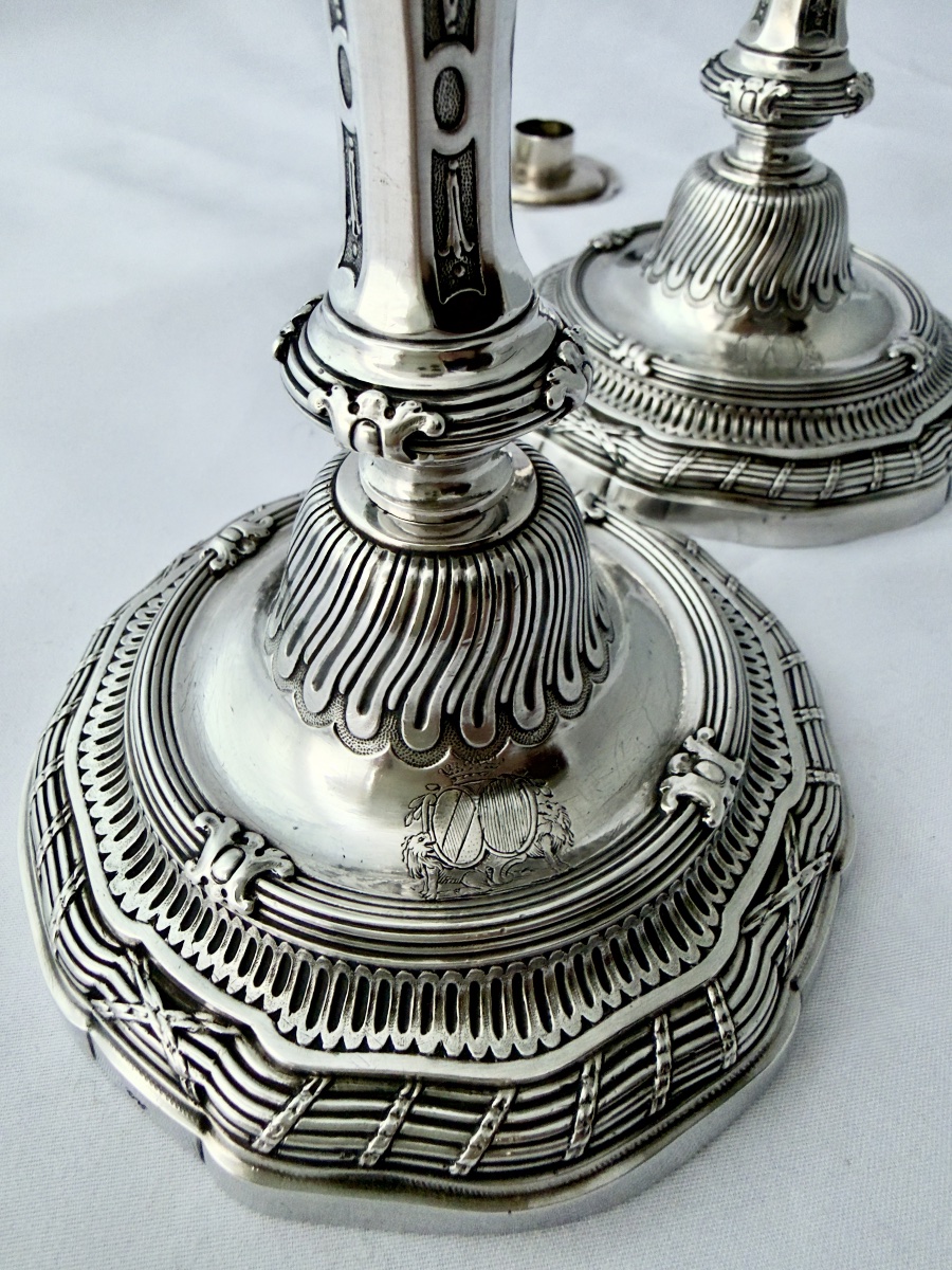 Paris 1748, Alexis III Loir , paire de flambeaux de toilette, identiques duchesse de Cadaval 