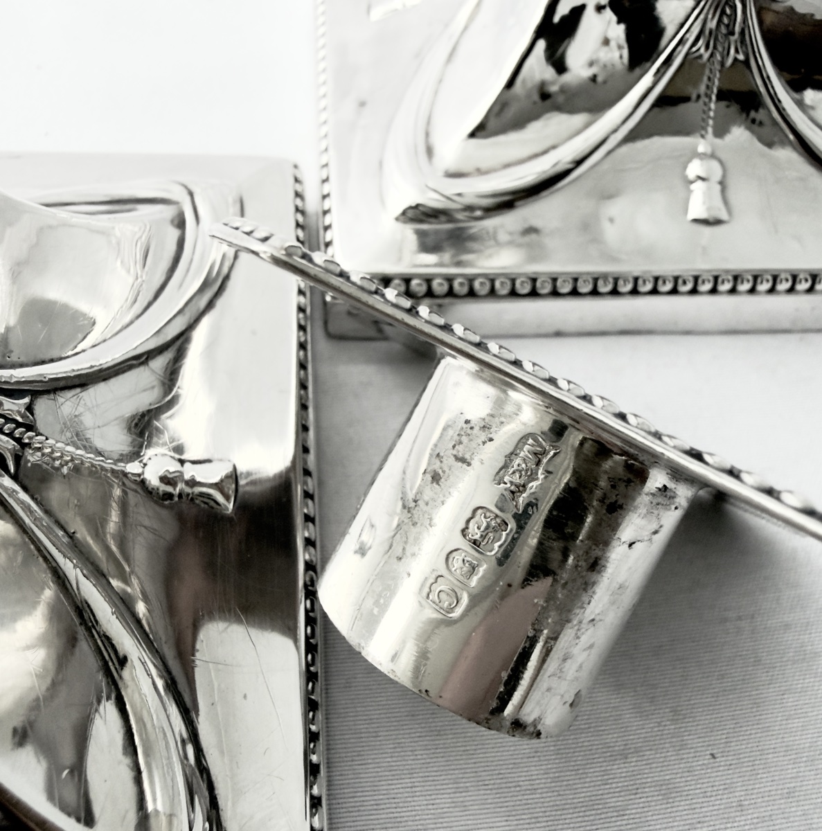 Londres 1898, argent massif, paire de bougeoirs, Mappin and Webb-photo-1