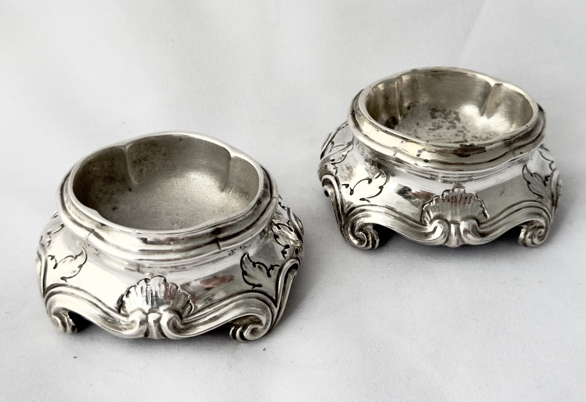 Genoa, 1760–1780, A Pair Of Solid-metal Louis XV Salt Shakers-photo-3