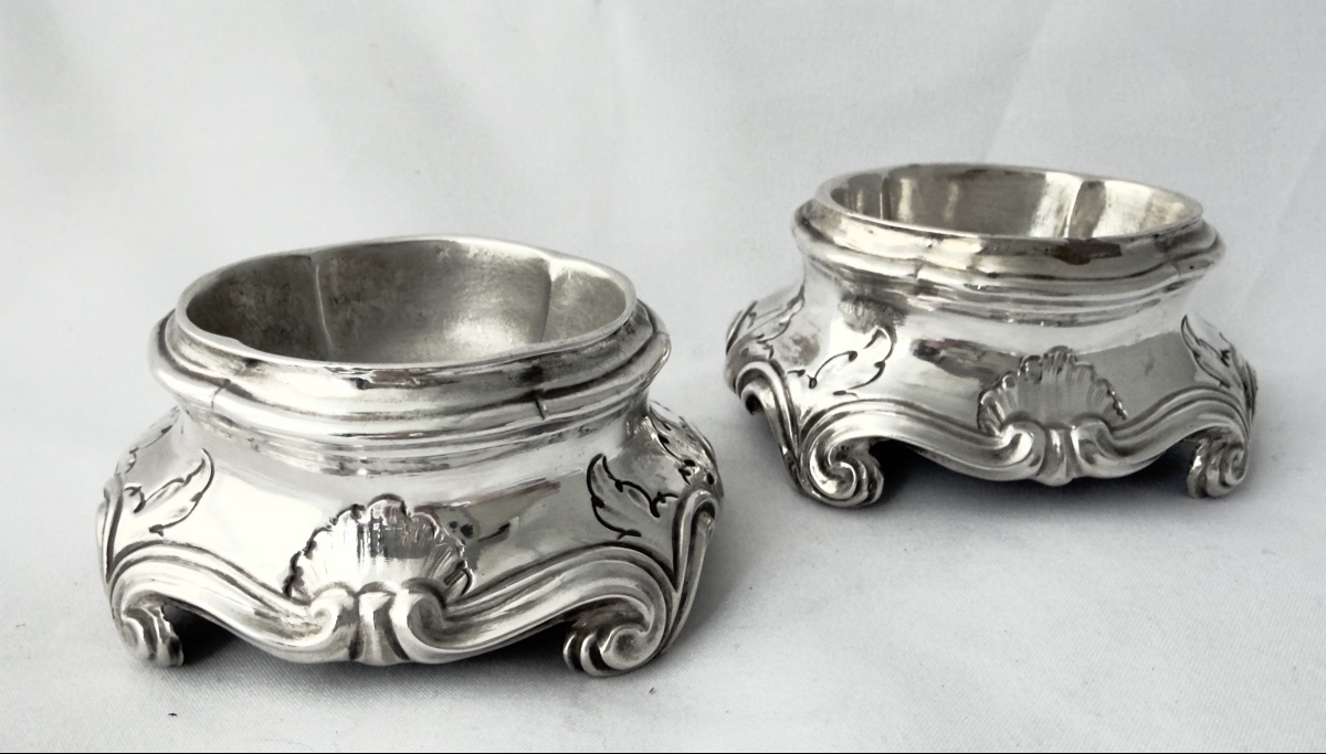 Genoa, 1760–1780, A Pair Of Solid-metal Louis XV Salt Shakers-photo-2